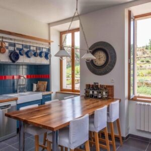Majou-mainhouse-kitchen2