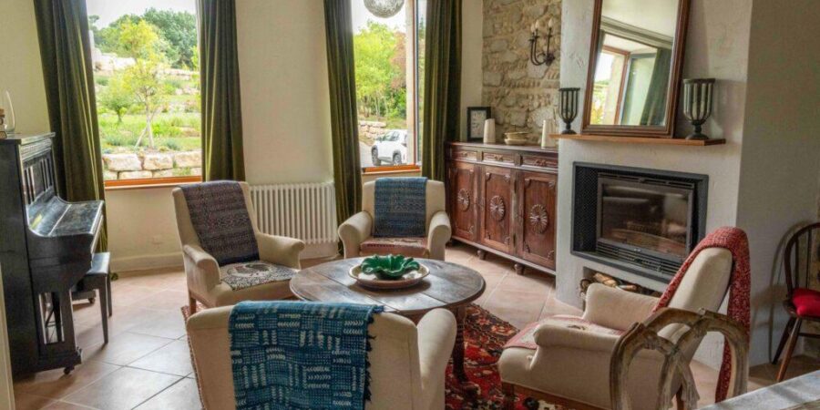 Majou-mainhouse-livingroom